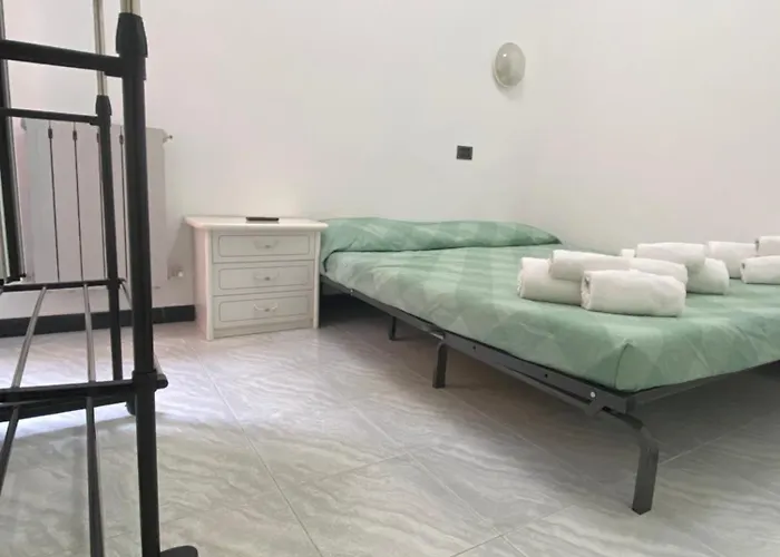 Casa Vico Ai Due Mari, Centro Storico A 160metri Dalla Baia Del Silenzio Lägenhet