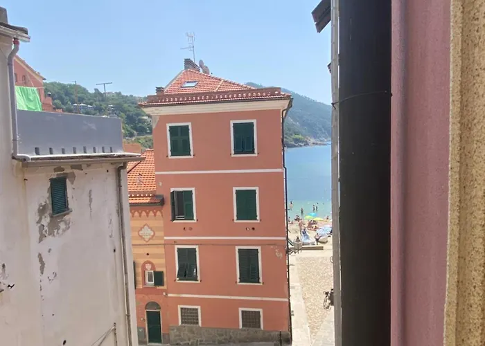 Casa Vico Ai Due Mari, Centro Storico A 160metri Dalla Baia Del Silenzio Lägenhet