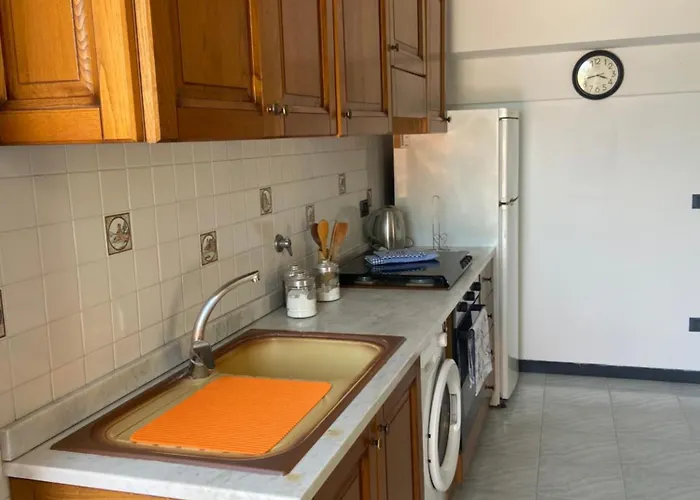 Casa Vico Ai Due Mari, Centro Storico A 160metri Dalla Baia Del Silenzio Lägenhet *
