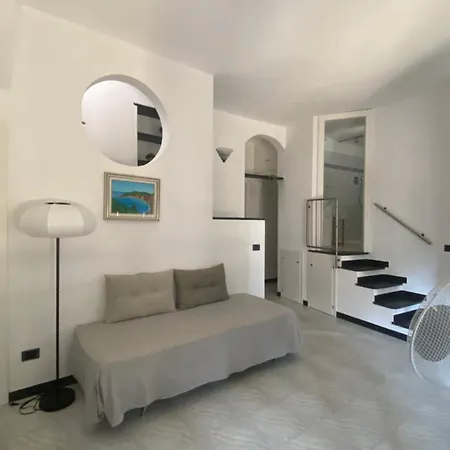 Casa Vico Ai Due Mari, Centro Storico A 160metri Dalla Baia Del Silenzio