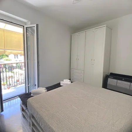 Appartement Casa Vico Ai Due Mari, Centro Storico A 160metri Dalla Baia Del Silenzio *