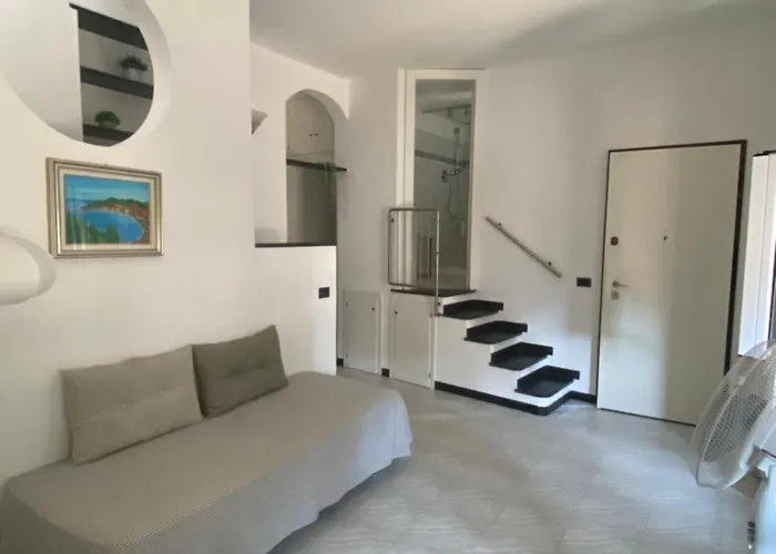 Casa Vico Ai Due Mari, Centro Storico A 160metri Dalla Baia Del Silenzio Διαμέρισμα *
